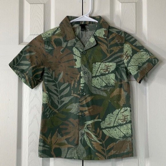 Art Class - Boy’s Short Sleeve Woven Button Up Shirts Size S (6/7) - Picture 2 of 6